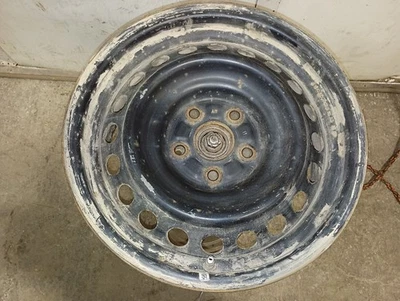 Llanta de acero 16x7 de Toyota Camry 12410865 2015 Foto 1 de 4