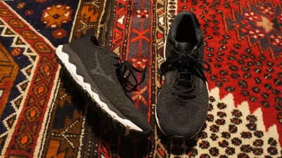 Mizuno Wave Sky Waveknit 3 Shoes Women's Size 9.5Flintstone Vapor Black Sneakers - Image 1 of 4