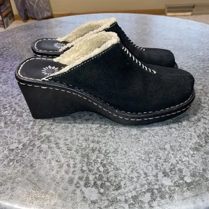 Yellow Box schwarze Pantolette Clog Wildleder Lammfell Größe 8 Damen neu ohne Etikett - Bild 1 von 7