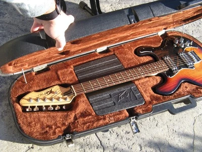 Guitarra Eléctrica Peavey T-60 Vintage y Estuche 1982 Foto 1 de 4