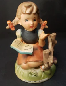 Erich Stauffer Country Outing U 8517 Girl Ceramic Figurine - Picture 1 of 6