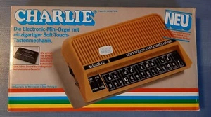 Charlie Elektronik-Mini-Orgel mit Soft Touch Tastenmechanik Vintage /Grün - Bild 1 von 6