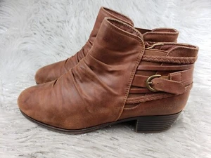 YUU Nev Brown Casual Ankle Booties Boots Womens Size 9 W - Picture 1 of 6