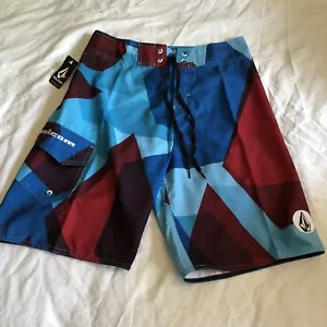 Nuevos pantalones cortos de tabla Volcom tallas 30 - Imagen 1 de 6