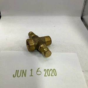 Nexus Brass Union Cross 600 WOG 1/2” - Picture 1 of 11