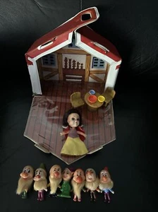 Raro set vintage Storykins Biancaneve e i 7 sette nani bambole Disney 1967 - Foto 1 di 23