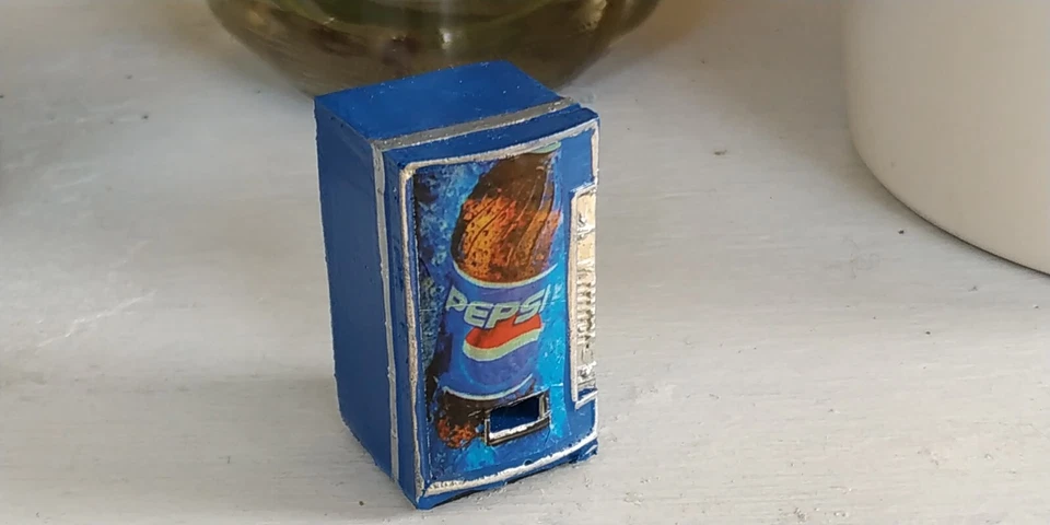 1/43 DISPENSER BEVANDE BIBITE BIRRA, DIORAMA RESINA  - Immagine 1 di 1