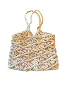 Handgefertigte beige Makramee Schultertasche mit Innentasche - Bild 1 von 4