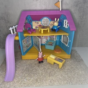 Set gioco clubhouse Hasbro Peppa Pig 2022' solo per bambini con suono e figurine completo - Foto 1 di 9