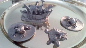 4 1980s Spoontiques Pewter Figurines- Turtles , 2 Frogs on Lily Pads, Noahs Ark  - Picture 1 of 8