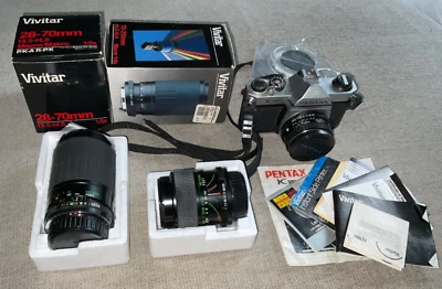 Cámara Asahi Pentax K 1000 35 mm con lente Pentax-M 1:2 de 50 mm y 2 lentes Vivitar Foto 1 de 4