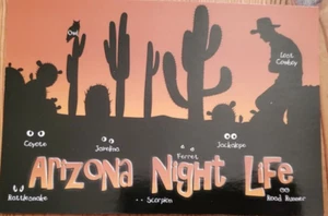 Tarjeta postal divertida de vaquero y critters de la vida nocturna de Arizona de los años 2020 - Imagen 1 de 2