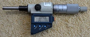 MITUTOYO 350-711-30 MICROMETRO DIGITALE TESTA-VAPORE PIATTO MANDRINO CARBURO - Foto 1 di 10