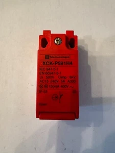 Telemecanique XCK-P591H4 Interruttore Interblocco di Sicurezza 500 Volt 6KV USATO - Foto 1 di 4