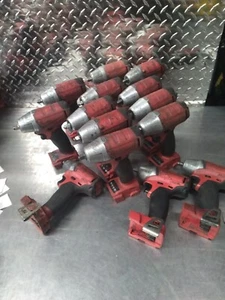 Milwaukee 2654-20 M18 3/8" quadrato - Chiave a percussione ad anello SOLO STRUMENTO - Foto 1 di 10