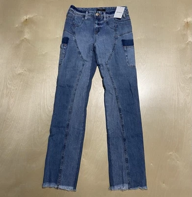 Pantalones de mezclilla cargo Forever 21 para mujer talla 25 tiro bajo pierna recta dobladillo deshilachado Foto 1 de 4