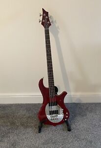 bass guitar used