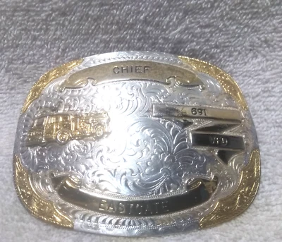 Montana Silversmiths Hebilla Jefe Eastgate 691 VFD Departamento de Bomberos Excelente De Colección Foto 1 de 4