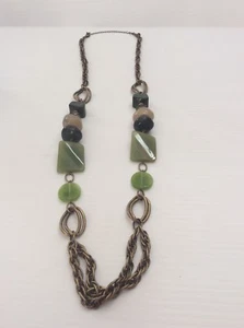 Avon 2009 Long Green Bead And Link Necklace Rock New vintage - Picture 1 of 3