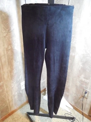 PANTALONES MISS VINCE CUERO GAMUZA CORDERO ELÁSTICO NEGRO V347021225 M $995 Foto 1 de 4