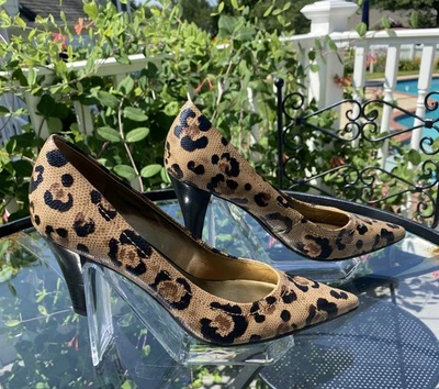 Tacones con estampado de leopardo Anne Klein talla 7 Foto 1 de 4