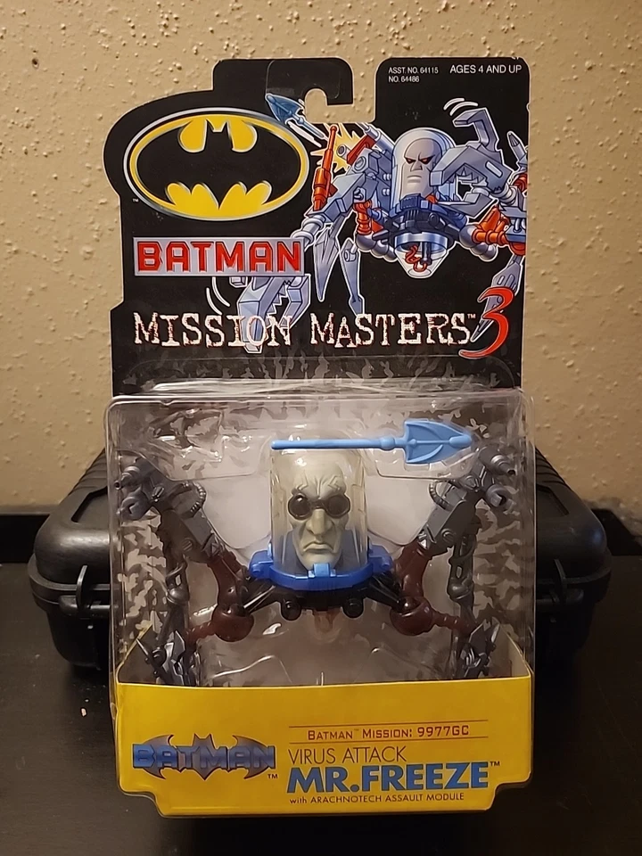 Figura Batman Mission Masters 3 Virus Attack Mr Freeze 2000 (error de fábrica) Foto 1 de 4