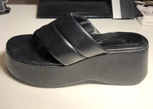 BERSHKA sexy platform flip-flop black 8 cm size 40 comfortable toe separator trendy - Picture 1 of 9