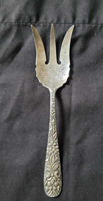 Sterling Silver Serving Fork - Jas. R. Armiger REPOSSE pattern - 44 Grams [4.2] - Image 1 of 4