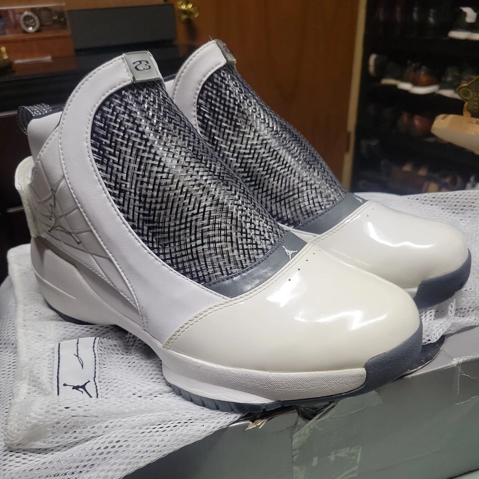 Talla 9 - Air Jordan 19 OG 2004 Flint Foto 1 de 4