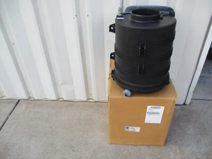 CARCASA FILTRO NAVISTAR INTERNATIONAL 3913940C91 - Imagen 1 de 6