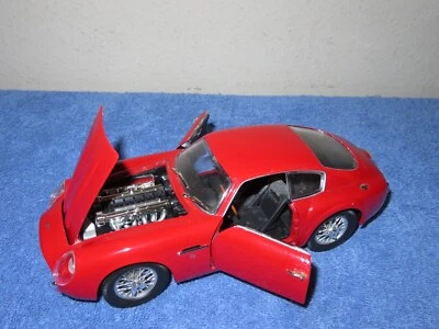 1961 ASTON MARTIN DB4GT ZAGATO 1:18 ROAD SIGNATURE OPENING HOOD & DOORS - Image 1 of 4