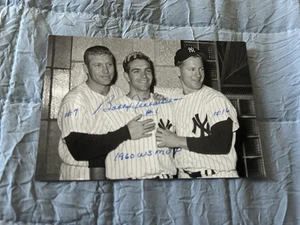 New York Yankees BOBBY RICHARDSON Signed 4x6 MICKEY MANTLE Photo MLB AUTOGRAPH F - Picture 1 of 1
