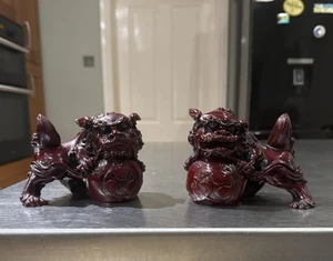 Chinesischer Foo Hund Ornament schwer kirschrot geschnitzt orientalische Statue 6 Zoll Paar - Bild 1 von 7