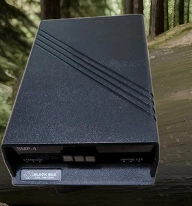 Black Box ME251A-R3 Synchronous Modem Eliminator SME-4M NEW IN BOX - Picture 1 of 8