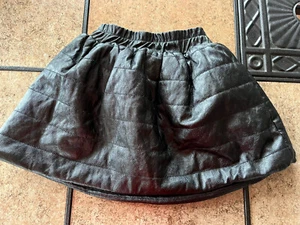 Girl's OMAMImini Black Skirt- Size 4- Pre-owned - Picture 1 of 3