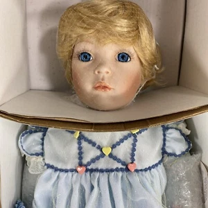 William Tung Designer Series 26” -Richelle- #26908 Porcelain Doll COA 359/2000 - Picture 1 of 10