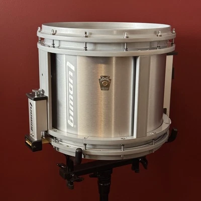 Tarola de marcha flutuante Ludwig 12x14" alumínio burhsed com ferragens cinza - Imagem 1 de 4