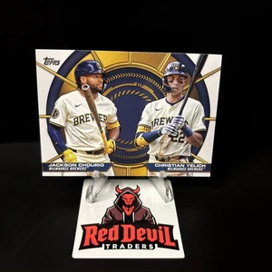 2025 Topps Serie 2 - Dynamic Duos Christian Yelich, Jackson Chourio #DD-18 - Foto 1 di 2