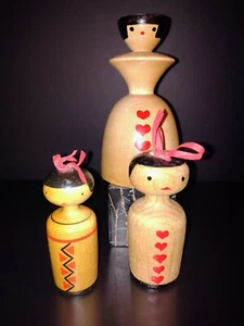 3 statuine in legno Mid Century / portacandele - Kokeshi esque - Foto 1 di 14