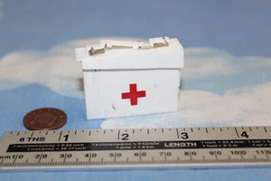 Original Vintage Geyperman ACTION MAN Medic First Aid Box - not perfect CB722e - Picture 1 of 2