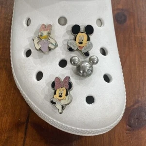 Croc Charms set of 4 enameled metal Disney Mickey Minnie Daisy bling sparkle - Picture 1 of 3