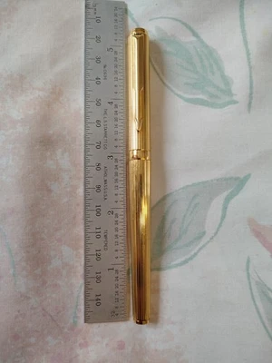 Pluma Estilográfica Parker 95 Chapada en Oro Tapa y Barril, Chapada en Oro Plumín Medio Francia  Foto 1 de 4