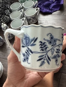 6 BLUE DANUBE Pattern Coffee Mugs 8092 - Picture 1 of 3