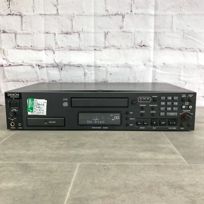 DENON DN-500C Multi-Source Audio Player. SPARES OR REPAIRS  - Image 1 of 4