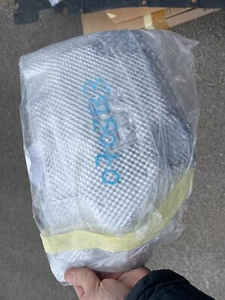 NEW GENUINE LAND ROVER REAR HEAT SHIELD LR140275 BRAND NEW OE - Picture 1 of 2