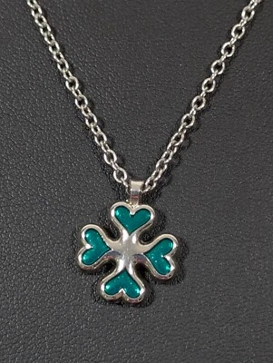 Collar Esmalte Verde Cuatro Hojas Trébol Trébol Corazón Cruz Dije 20 pulgadas Foto 1 de 4