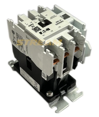 Eaton CN35DN3CB Electrically Held Lighting Contactor, 30A, 440/480V Coil, 3-Pole - Image 1 of 4