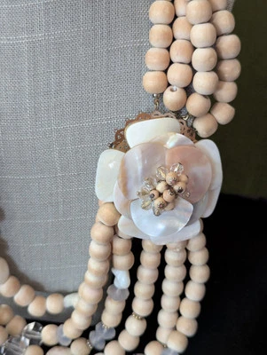Collar Boho Capiz Concha Cuentas Pieza Distintiva Multi Hilo Flor Lucite Foto 1 de 4