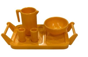 Vintage 1983 Barbie Bubbling Spa Set #7145 vassoio arancione brocca ciotola e due tazze - Foto 1 di 3