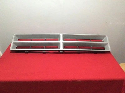 86-90 Dodge Ram D100 D150 D250 D350 W100 W150 D250 W350 Ramcharger Center Grille - Image 1 of 4